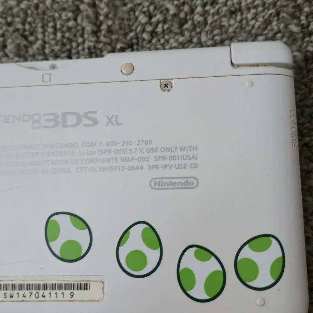 Nintendo 3DS XL Console - Yoshi Special Edition - USED - No Charger READ
